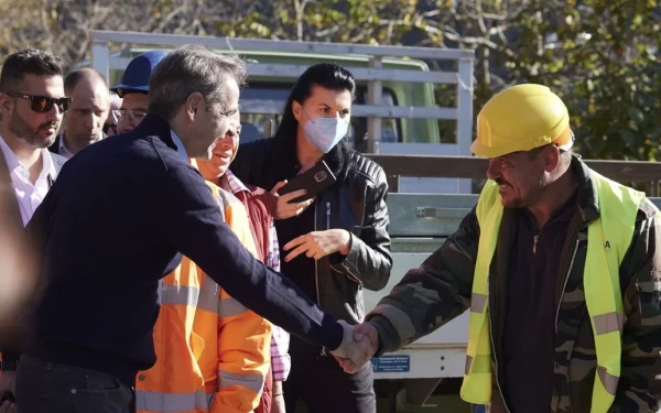 Μητσοτάκης από την Καρδίτσα: «Για την κυβέρνηση δεν υπάρχει ξεχασμένη γωνιά»