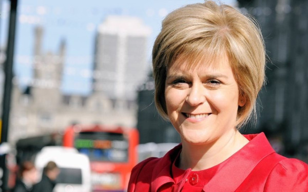 Το άγριο... τρολάρισμα της Σκοτσέζας πρωθυπουργού στη Λιζ Τρας 