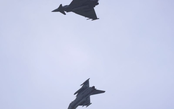 Σύγκρουση δύο Rafale στη Γαλλία - Βρέθηκε ο ένας πιλότος, αναζητούνται δύο ακόμη