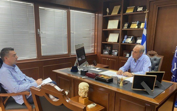 Κυριάκος Βελόπουλος στη «ΜτΚ»: Για κάποιους είναι κακό ένας πολιτικός αρχηγός να εργάζεται