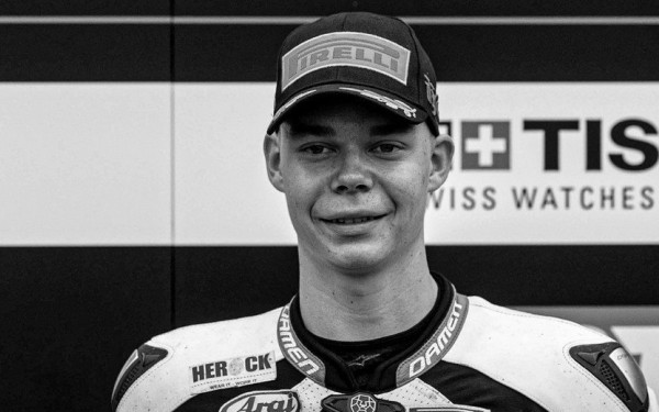 Νεκρός 22χρονος αναβάτης έπειτα από ατύχημα στο παγκόσμιο πρωτάθλημα μοτοσυκλέτας (βίντεο)