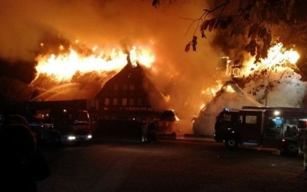 Γερμανία: Πυρκαγιά σε ξενοδοχείο με Ουκρανούς πρόσφυγες - Εντοπίστηκε σβάστικα σε πόρτα (φωτ.)