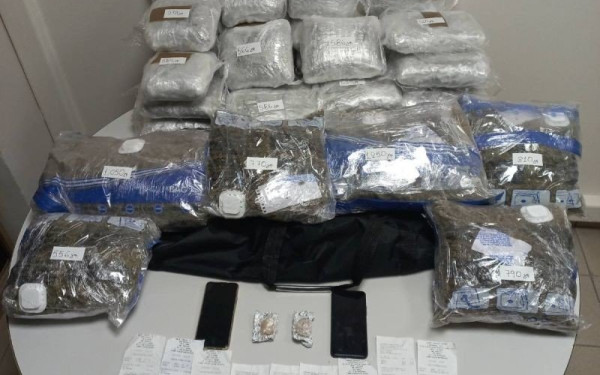 Πιερία: Χειροπέδες σε 46χρονο διακινητή κάνναβης - Μετέφερε πάνω από 22 κιλά ναρκωτικών ουσιών
