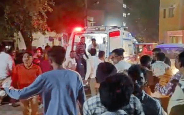 Ινδία: Στους 68 οι νεκροί από την κατάρρευση της κρεμαστής γέφυρας 