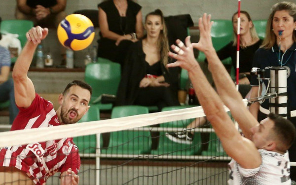 Βόλεϊ: Ψεκάστε, σκουπίστε, τελειώσατε ο Ολυμπιακός (βίντεο)