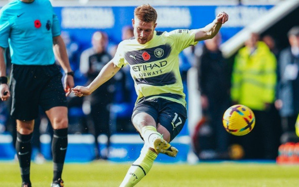 Αγγλία: Ο Ντε Μπρόινε είχε το... κλειδί για τη Μάντσεστερ Σίτι (βίντεο)