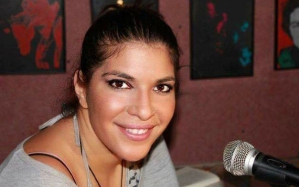 Η Ελληνίδα κειμενογράφος των βρετανικών ανακτόρων «αποκαλύπτει« τον βασιλιά Κάρολο Γ'