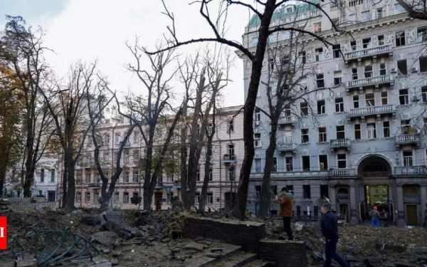 Ουκρανία: Εκκενώνονται τα νοσοκομεία της Χερσώνας λόγω των «συνεχών ρωσικών βομβαρδισμών»