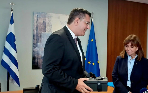 Η Πρόεδρος, ο… μίνι Λευκός Πύργος και η Θεσσαλονίκη που αλλάζει