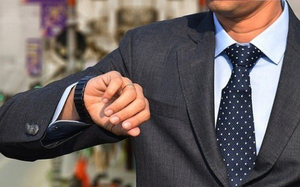 Πιάστηκαν σε Ιρλανδία και Ρουμανία δύο αλλοδαποί που είχαν κλέψει πανάκριβα ρολόγια από κοσμηματοπωλεία της Αθήνας