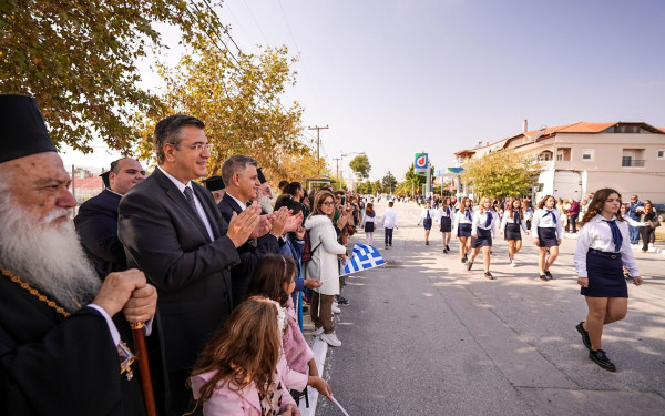 Τζιτζικώστας: Απέτισε φόρο τιμής στους ήρωες κατοίκους της Χαλάστρας