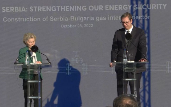 «Σφάχτηκαν» με το βαμβάκι Βούτσιτς και Φον Ντερ Λάιεν για τις κυρώσεις κατά της Ρωσίας 