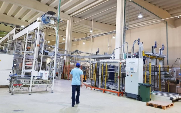 ΣΕΒ: Μία στις δύο επιχειρήσεις σε τροχιά ανάπτυξης, αγκάθια η γραφειοκρατία και το ενεργειακό κόστος