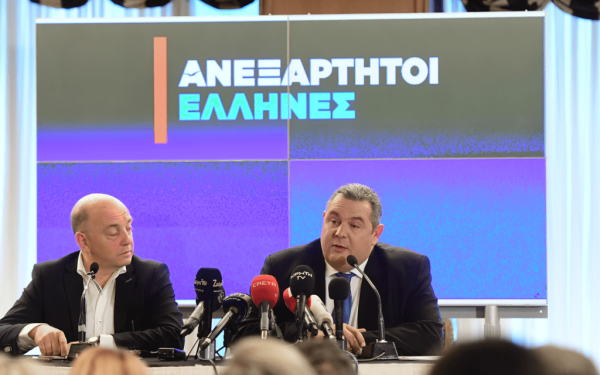 "Αν ο Μητσοτάκης πει πως δεν υπάρχει καμία λύση με τον όρο 'Μακεδονία' υπογράφω πρόταση μομφής" είπε ο Πάνος Καμμένος
