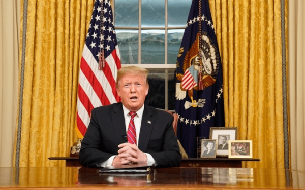 Μέσα στο Καπιτώλιο λόγω πολικού ψύχους και κάτω από δρακόντεια μέτρα η ορκωμοσία Τραμπ