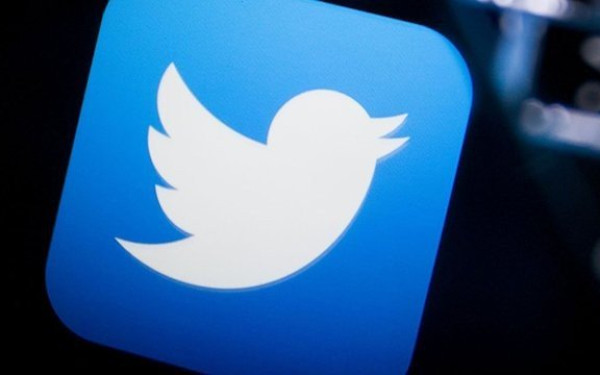 «Βαβέλ» στο Twitter: Αποχωρεί δημόσιο ραδιόφωνο των ΗΠΑ ενώ ο Ε. Μασκ παραδέχεται πολλά λάθη στη διαχείριση