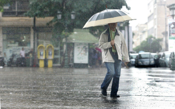 Μήνυμα 112 στη Δυτική Ελλάδα για την κακοκαιρία: «Περιορίστε τις μετακινήσεις σας»