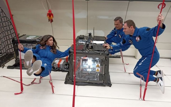 Ερευνητές του ΑΠΘ έγιναν... «αστροναύτες» (φωτ.)