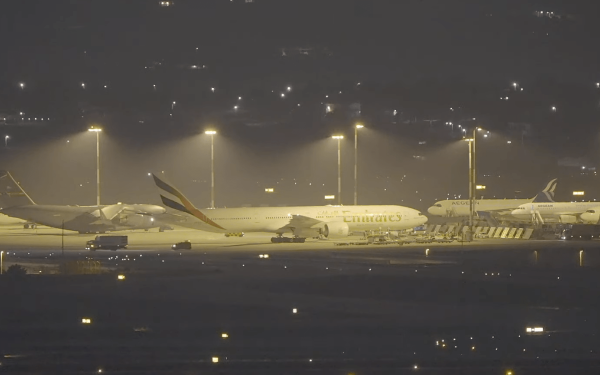 Θρίλερ με τις δύο πτήσεις της Emirates: «Τα F-16 είχαν εντολή να καταρρίψουν το αεροσκάφος εάν ήταν στα χέρια αεροπειρατή» (βίντεο