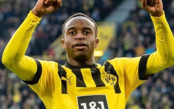 Γερμανία: Παράσταση για έναν ρόλο η νίκη της Ντόρτμουντ επί της Μπόχουμ (βίντεο)