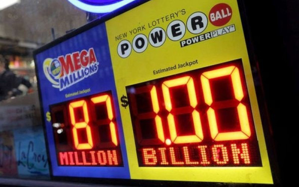 Εξασφάλισε και τα... τρισέγγονά του ο υπερτυχερός του Powerball - Κέρδισε 2 δισ. δολάρια και... κάτι ψιλά!