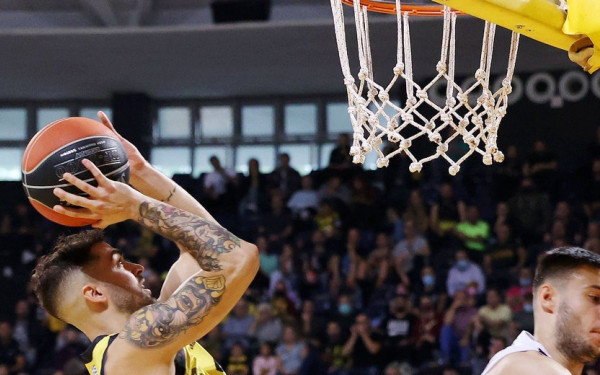 Βασίλης Τολιόπουλος: Ο Σπανούλης, τα συμβολικά τατουάζ και ο Άρης (βίντεο)