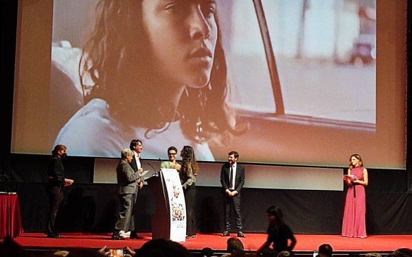 63ο ΦΚΘ: Χρυσός Αλέξανδρος σε ένα προφίλ για το πώς να αγαπάς τα ελαττώματα ενός αγαπημένου σου (βίντεο, φωτ.)