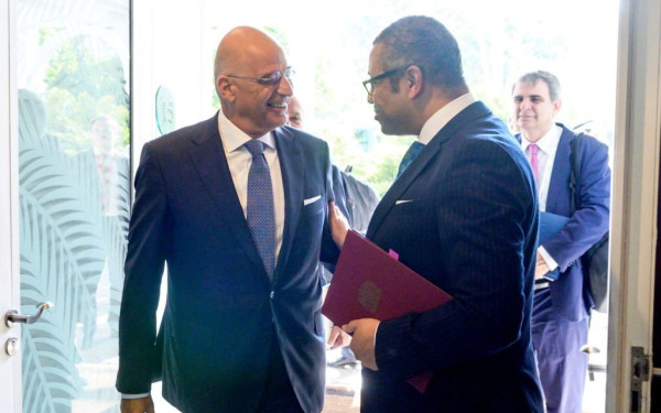 Συνάντηση με τον Βρετανό ΥΠΕΞ είχε ο Ν. Δένδιας (φωτ.)