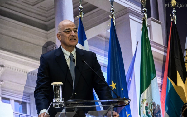 Ν. Δένδιας: Κάθε απειλή πολέμου ή αναθεωρητισμός, έγκλημα καθοσιώσεως 