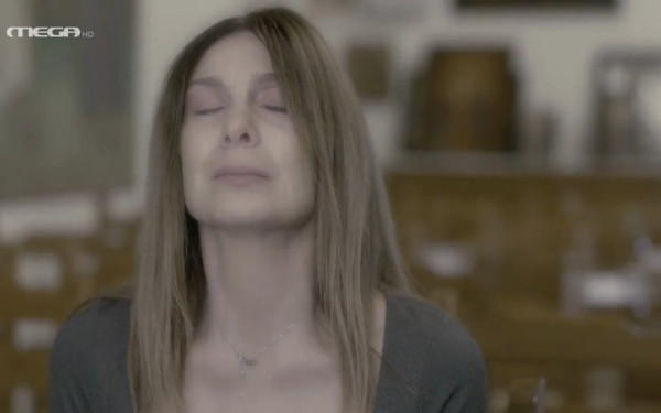 Μαύρο Ρόδο: H Κατερίνα Διδασκάλου... πέταξε το ράσο και συγκλόνισε 