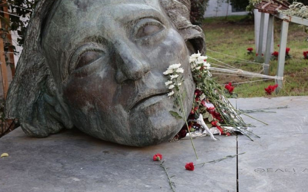 «Κόβεται» η επέτειος του Πολυτεχνείου από δημοτικά και νηπιαγωγεία - Αντιδράσεις από την ΔΟΕ