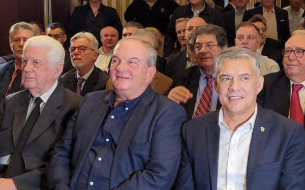 Χωρίς ομιλία αλλά με παραλειπόμενα η παρουσία του Κώστα Καραμανλή στη Λάρισα