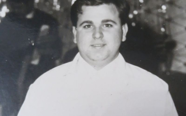  Ένας «άγνωστος» νεκρός του Πολυτεχνείου αναπαύεται έξω από τη Θεσσαλονίκη