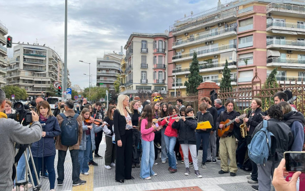 Θεσσαλονίκη: Υπό κατάληψη το Μουσικό Σχολείο - Κινητοποίηση γονέων και μαθητών (βίντεο)