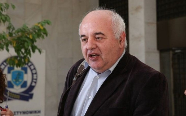 Ν. Καραθανασόπουλος: Ούτε ο Κ. Μητσοτάκης ούτε κανείς έχει δικαίωμα να παρεμβαίνει στα εσωτερικά των κομμάτων