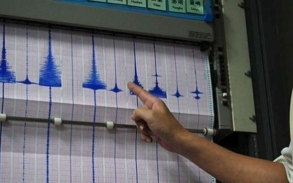 Σεισμός 6,1 Ρίχτερ στην Τουρκία κοντά στη Σμύρνη Σεισμός 6,1 Ρίχτερ στην Τουρκία κοντά στη Σμύρνη