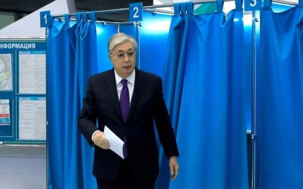 Ο πρόεδρος του Καζακστάν τηλεφώνησε στον Πούτιν