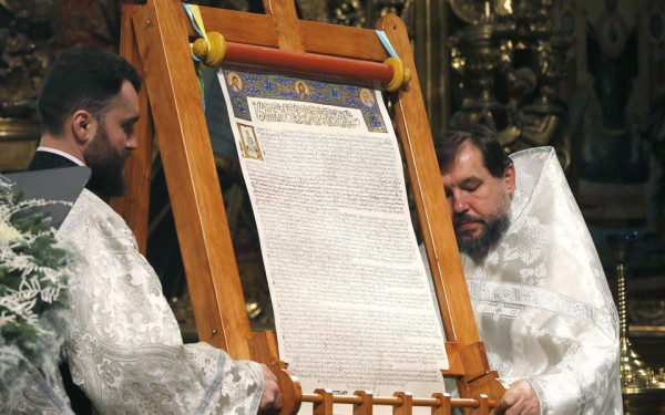 «Χοντραίνει» η κόντρα της Εκκλησίας της Αλβανίας με το Οικουμενικό Πατριαρχείο για το Αυτοκέφαλο της Ουκρανίας