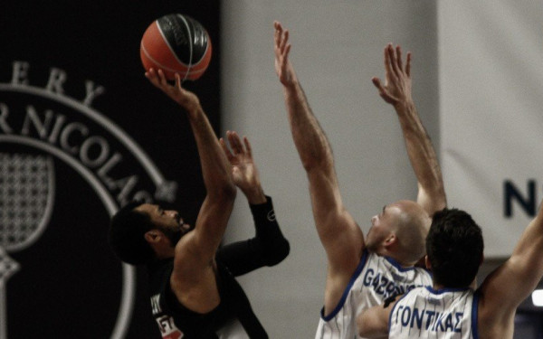 Μπάσκετ: Ο ΠΑΟΚ εκτέλεσε με τρίποντα την Καρδίτσα (βίντεο)