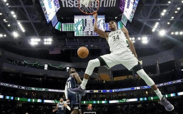 ΝΒΑ: Ο Αντετοκούνμπο έδειξε στον Ντόντσιτς ποιος είναι το αφεντικό (βίντεο)