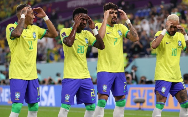 Η Βραζιλία «σκόρπισε» τη Νότια Κορέα στο δρόμο προς τον προημιτελικό του Μουντιάλ με την Κροατία (βίντεο)