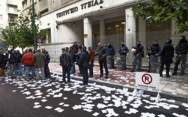 Υπουργείο Υγείας: Νοσοκομειακοί γιατροί κατέλαβαν συμβολικά το κτήριο