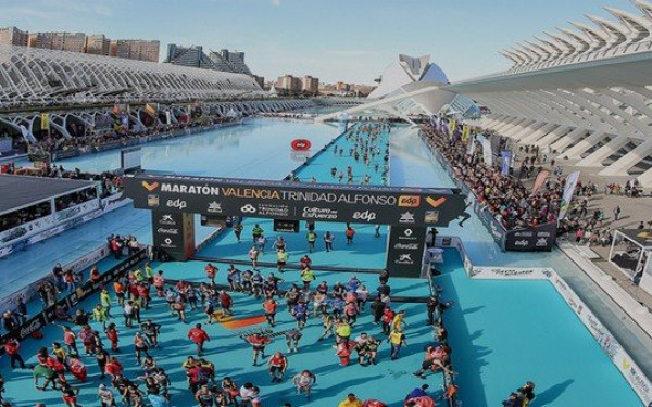 Απόβαση 125 Ελλήνων στην Ισπανία για τον Μαραθώνιο της Βαλένθια