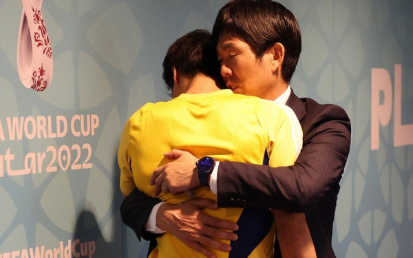 Μουντιάλ: Παράδωσε μαθήματα με την στάση του ο προπονητής της Ιαπωνίας (φωτ.)