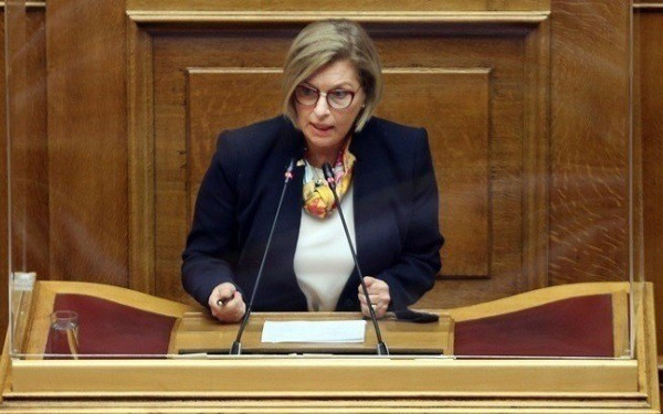 Βουλή: Ενός λεπτού σιγή για τα θύματα στα Τέμπη στη συζήτηση για την ίδρυση ογκολογικού νοσοκομείου παίδων «Μ. Βαρδινογιάννη»