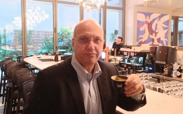 «Πρωινός Καφές» με τον κυβερνητικό εκπρόσωπο Γιάννη Οικονόμου (βίντεο)