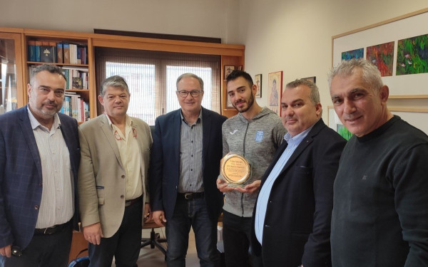 Δημήτρης Κυρσανίδης: Ο Δήμος Παύλου Μελά τίμησε τον παγκόσμιο πρωταθλητή παρκούρ