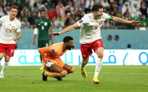 Πολωνία - Σαουδική Αραβία 2-0: Άλλος έπαιζε, άλλος νίκησε (βίντεο)