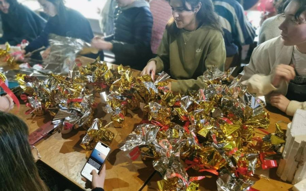 Πιερία: Από τον παλιό Καπνικό Σταθμό, στολίδια στο Χριστουγεννιάτικο Χωριό του Κόσμου (φωτ.)