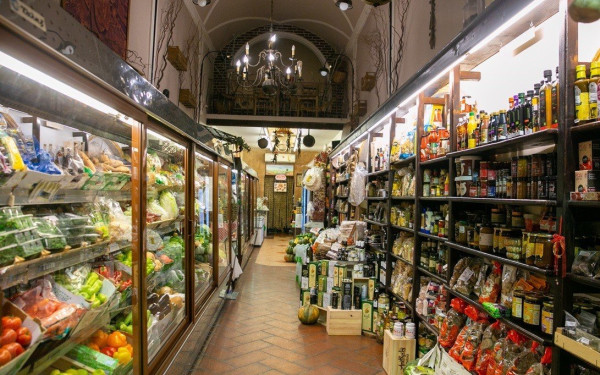 Χιώτης: Ένα σύγχρονο delicatessen με ιστορία